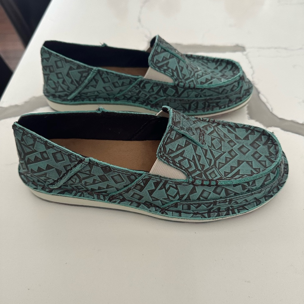 Ariat  Turquoise Blanket Emboss Cruisers